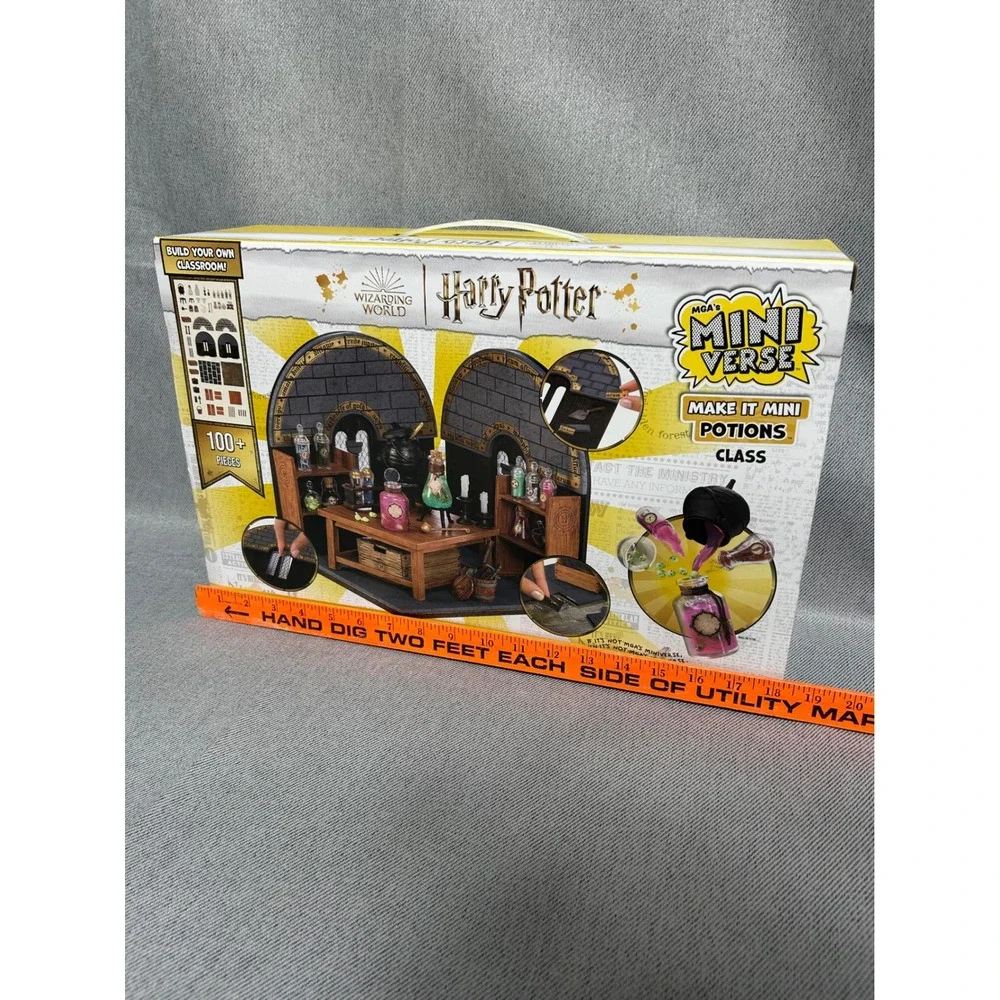 MGA Mini‎ Verse Harry Potter Potions Class Playset 100+ Pieces Wizard World